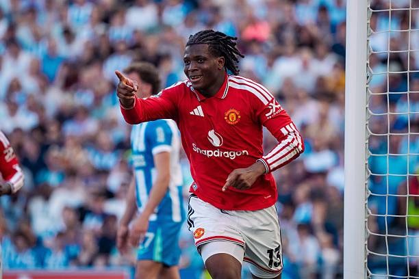 Patrick Dorgu trong màu áo Manchester United