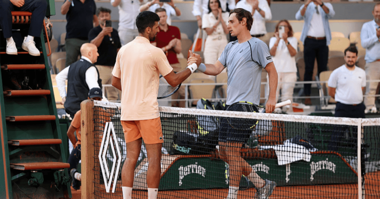 Sức trẻ của các đối thủ tại Roland Garros đang là thách thức lớn đối với nền tảng thể lực của Djokovic