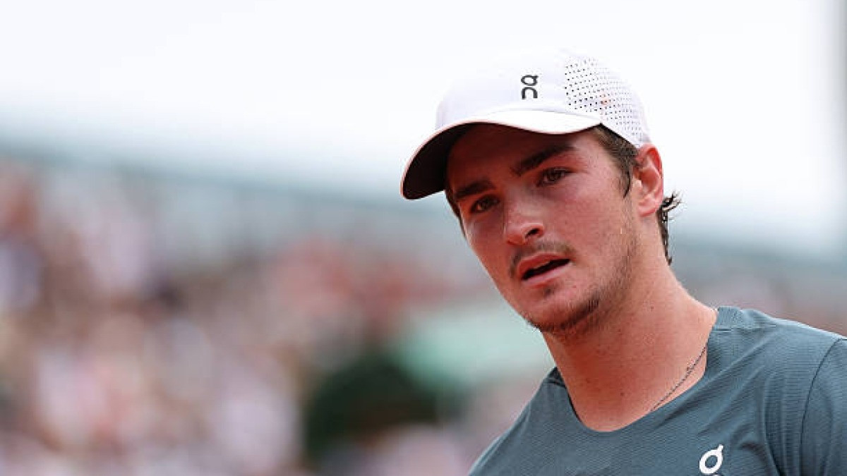 Joao Fonseca ngược dòng ngoạn mục tại Roland Garros, chuẩn bị đại chiến Novak Djokovic
