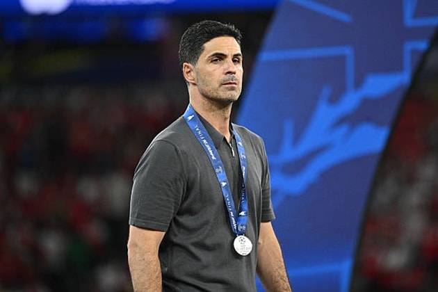 HLV Mikel Arteta suýt thành công với những toan tính chiến thuật của mình.