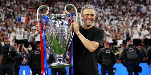 HLV Luis Enrique làm nên lịch sử cùng PSG tại Champions League.