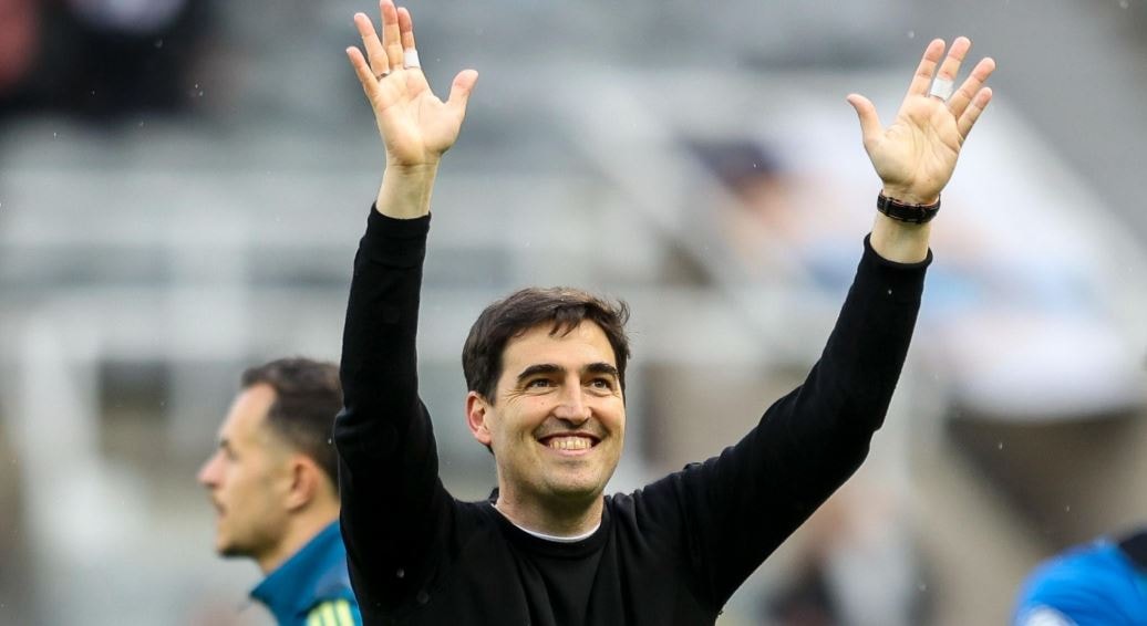 Andoni Iraola gây ấn tượng mạnh mẽ với triết lý bóng đá rực lửa tại Bournemouth.