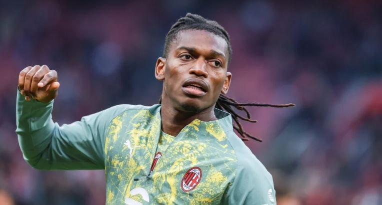 Ban lãnh đạo Manchester United và tập đoàn INEOS cần đánh giá kỹ thái độ chuyên nghiệp của Rafael Leao.