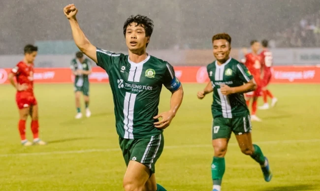 Công Phượng tỏa sáng trong màu áo Trường Tươi Đồng Nai