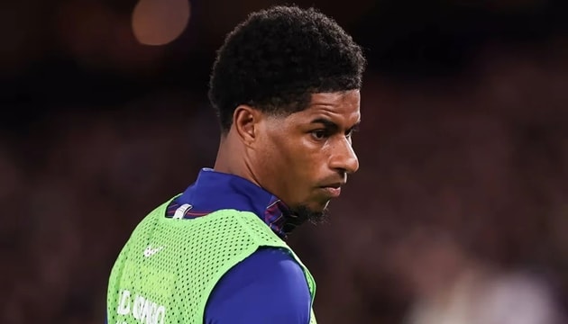Marcus Rashford trong màu áo Barcelona và Manchester United