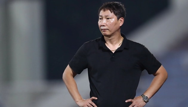 HLV Kim Sang-sik trăn trở về nhân sự đội tuyển Việt Nam hướng tới AFF Cup 2026.