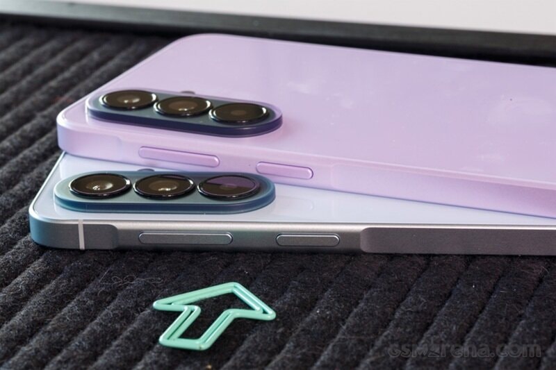 Khung nhôm trên Galaxy A57 5G