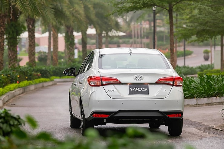 Giá xe Toyota Vios tháng 6/2026, ưu đãi 50% lệ phí trước bạ - 4