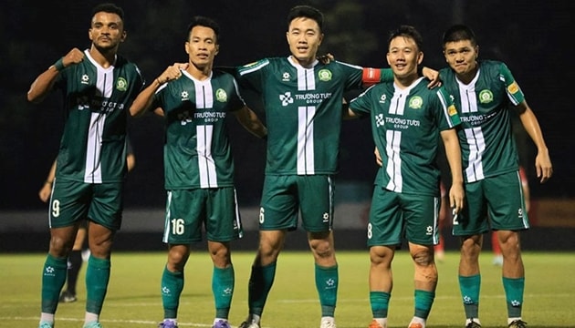 HLV Nguyễn Việt Thắng và CLB Đồng Nai chuẩn bị cho V-League 2026/27