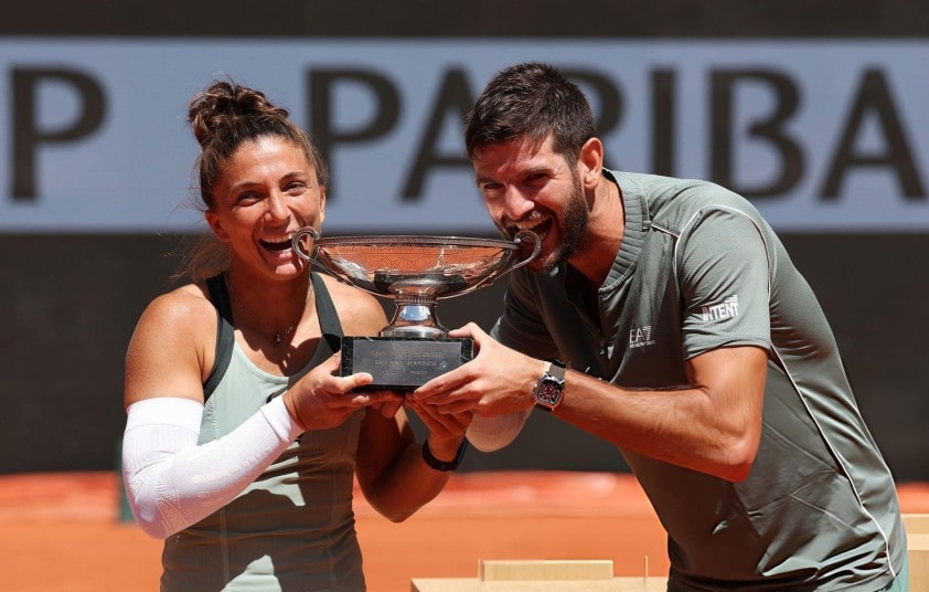 Sara Errani và Andrea Vavassori bảo vệ thành công danh hiệu Roland Garros