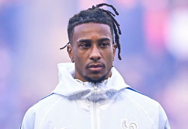 Olise lọt tầm ngắm Real Madrid.