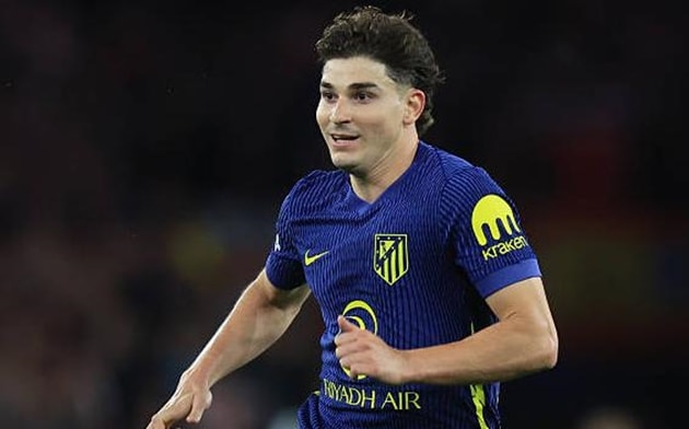 Julian Alvarez được Arsenal dành sự quan tâm.