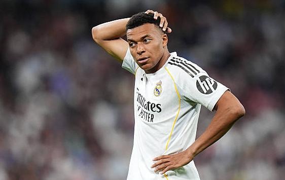 Kylian Mbappe vừa trải qua một mùa giải trắng tay cùng Real Madrid.
