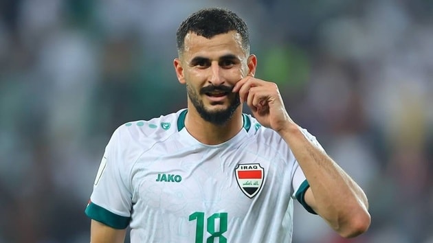 Tiền đạo Aymen Hussein là niềm hy vọng số một của bóng đá Iraq.