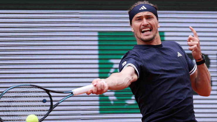 Alexander Zverev thu hẹp khoảng cách điểm số với Carlos Alcaraz sau danh hiệu Roland Garros 2026