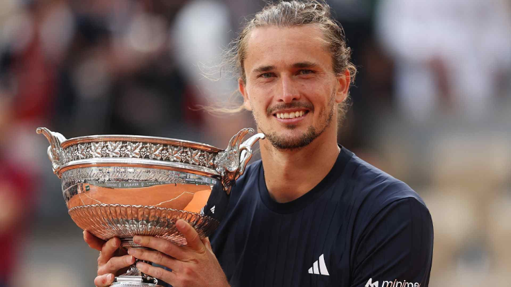 Alexander Zverev ăn mừng chức vô địch Roland Garros 2026 sau khi vượt qua rào cản tâm lý