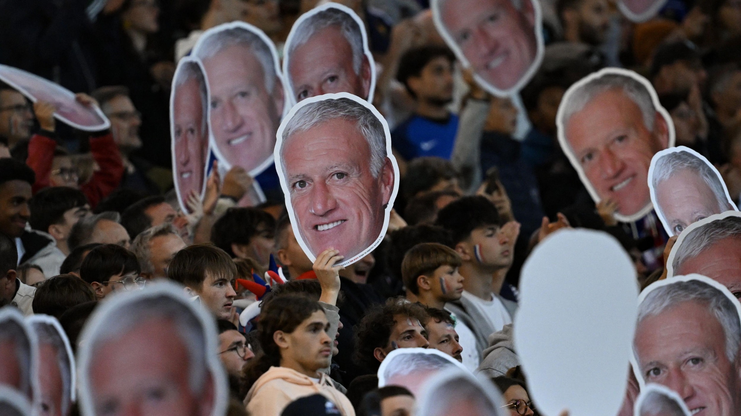 Didier Deschamps sẽ rời ghế huấn luyện viên sau khi chiến dịch World Cup 2026 kết thúc.