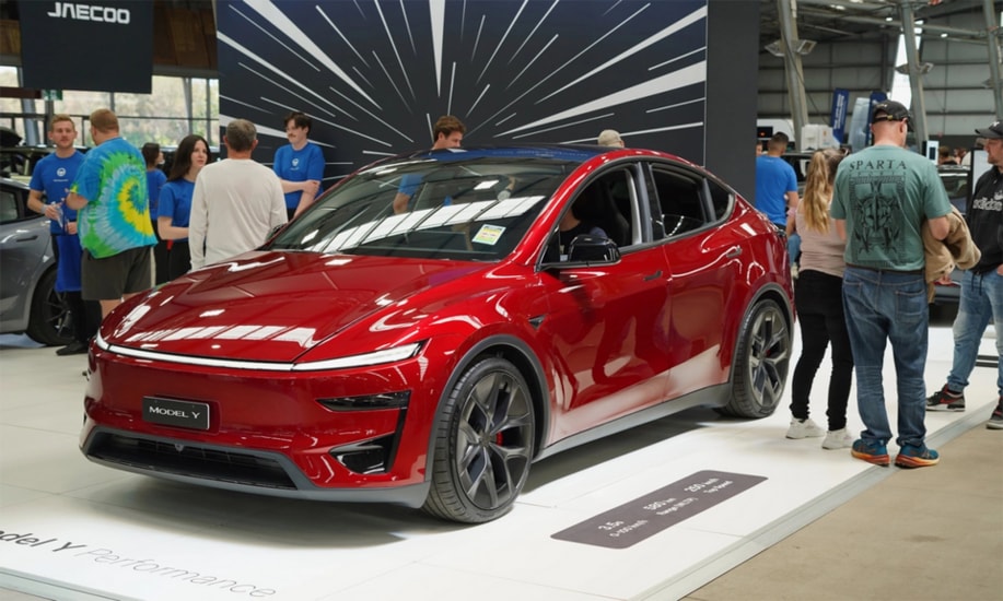Thống kê về độ bền bỉ của xe điện Tesla so với các dòng xe xăng truyền thống