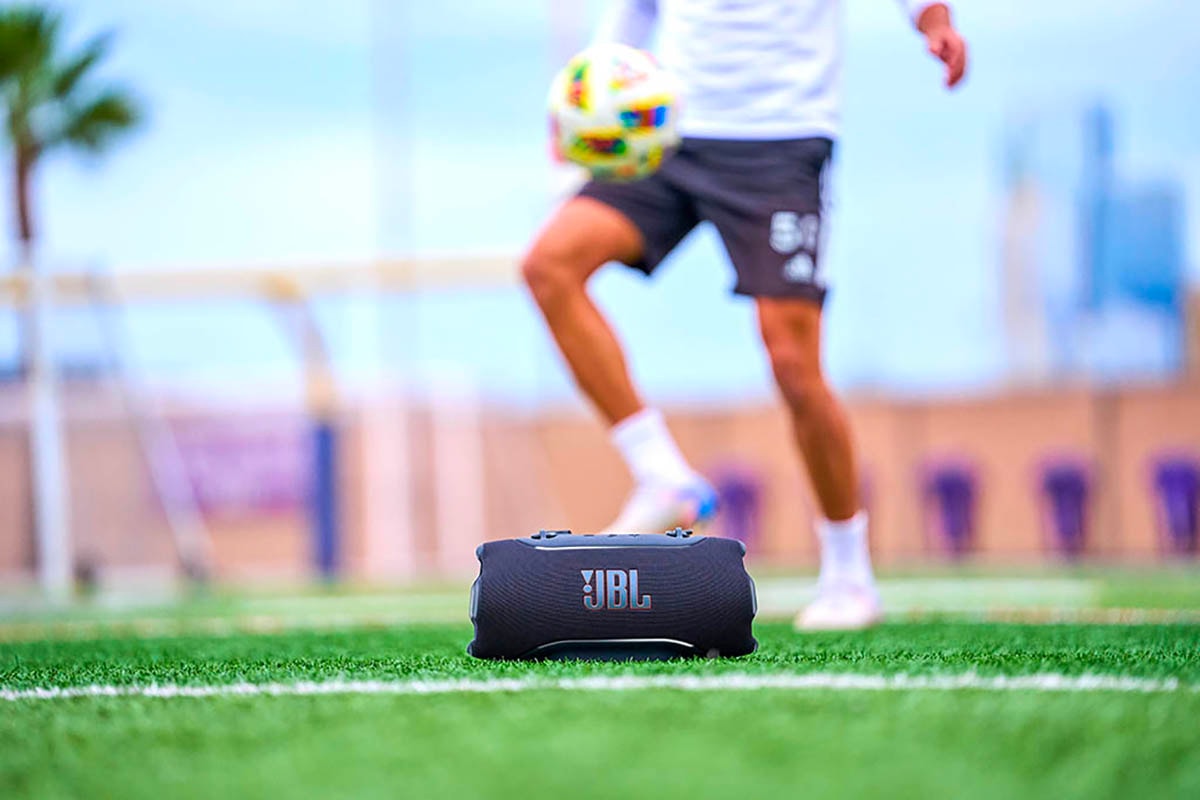 JBL Xtreme 5 với công nghệ AI Sound Boost