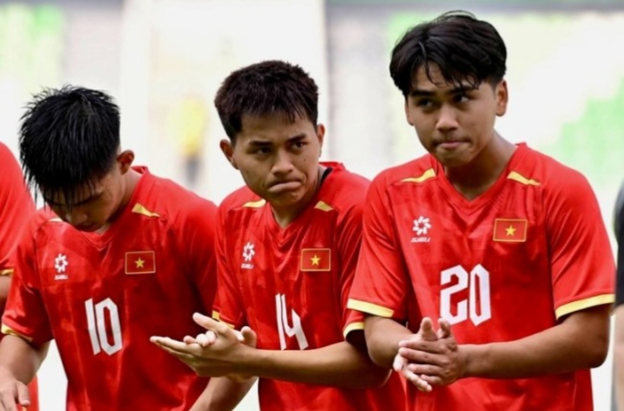Thất bại là cú vấp ngã cần thiết cho U19 Việt Nam.