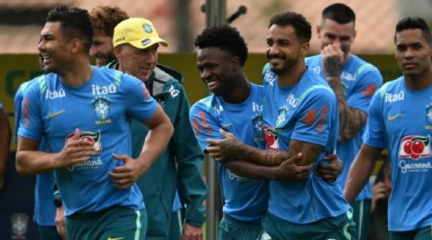 Các cầu thủ Brazil tập luyện hướng tới mục tiêu vô địch World Cup 2026