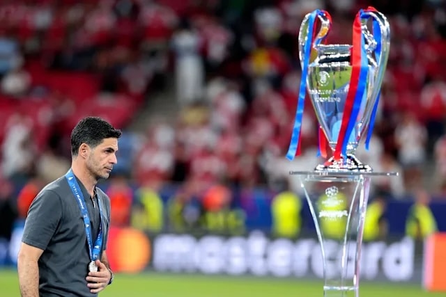 HLV Mikel Arteta quyết tâm nâng cấp hàng công Arsenal sau những thất bại tại đấu trường châu Âu.