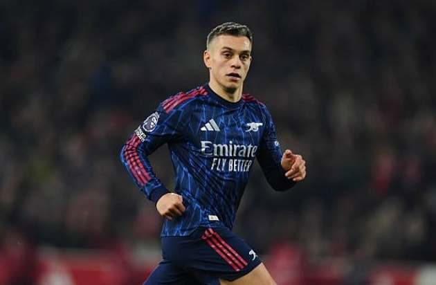 Leandro Trossard có thể phải rời Arsenal để nhường chỗ cho nhân tố mới.