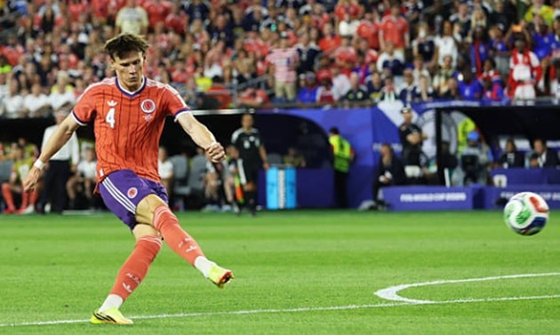 Scott McTominay kém duyên trước khung thành Haiti