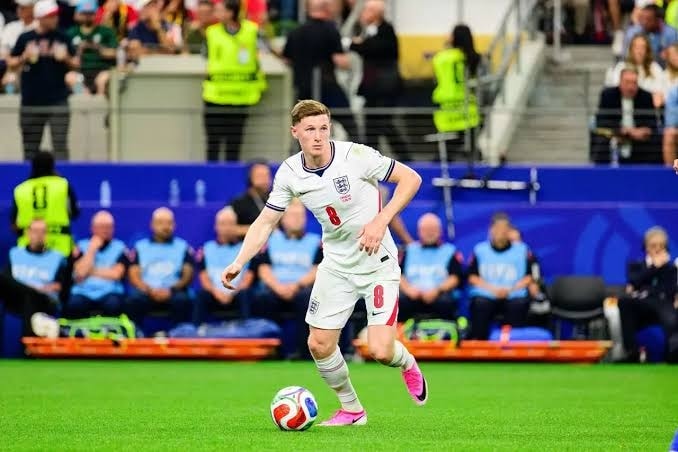Elliot Anderson thi đấu năng nổ trong màu áo Tam Sư tại World Cup 2026.