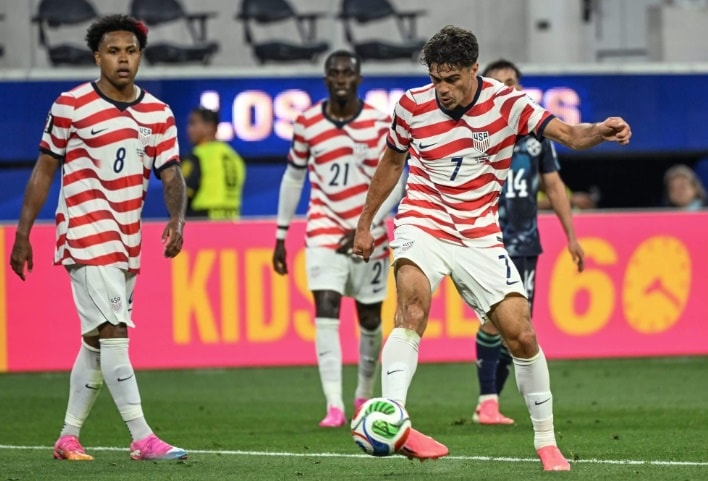 Gio Reyna được xem là phương án thay thế sáng tạo nhất cho vị trí của Pulisic.