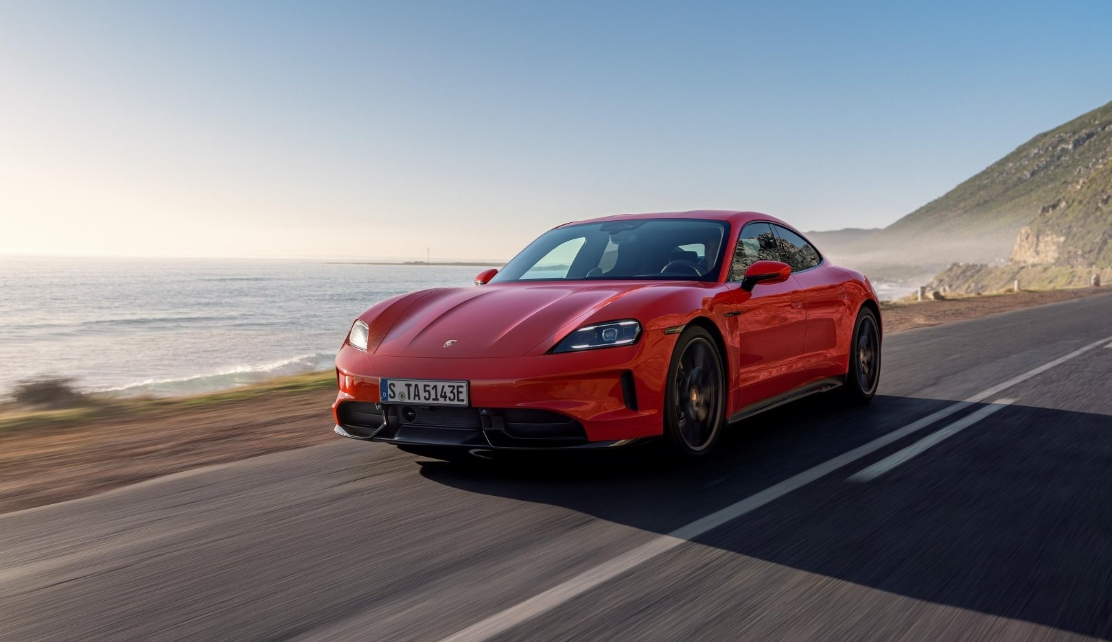 Ngoại hình mẫu xe Porsche Taycan GTS 2027.