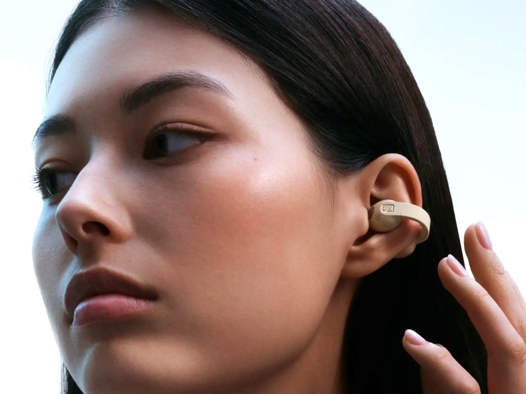 Tai nghe Sennheiser Accentum Clip được thiết kế để cố định chắc chắn ngay cả khi tập luyện.