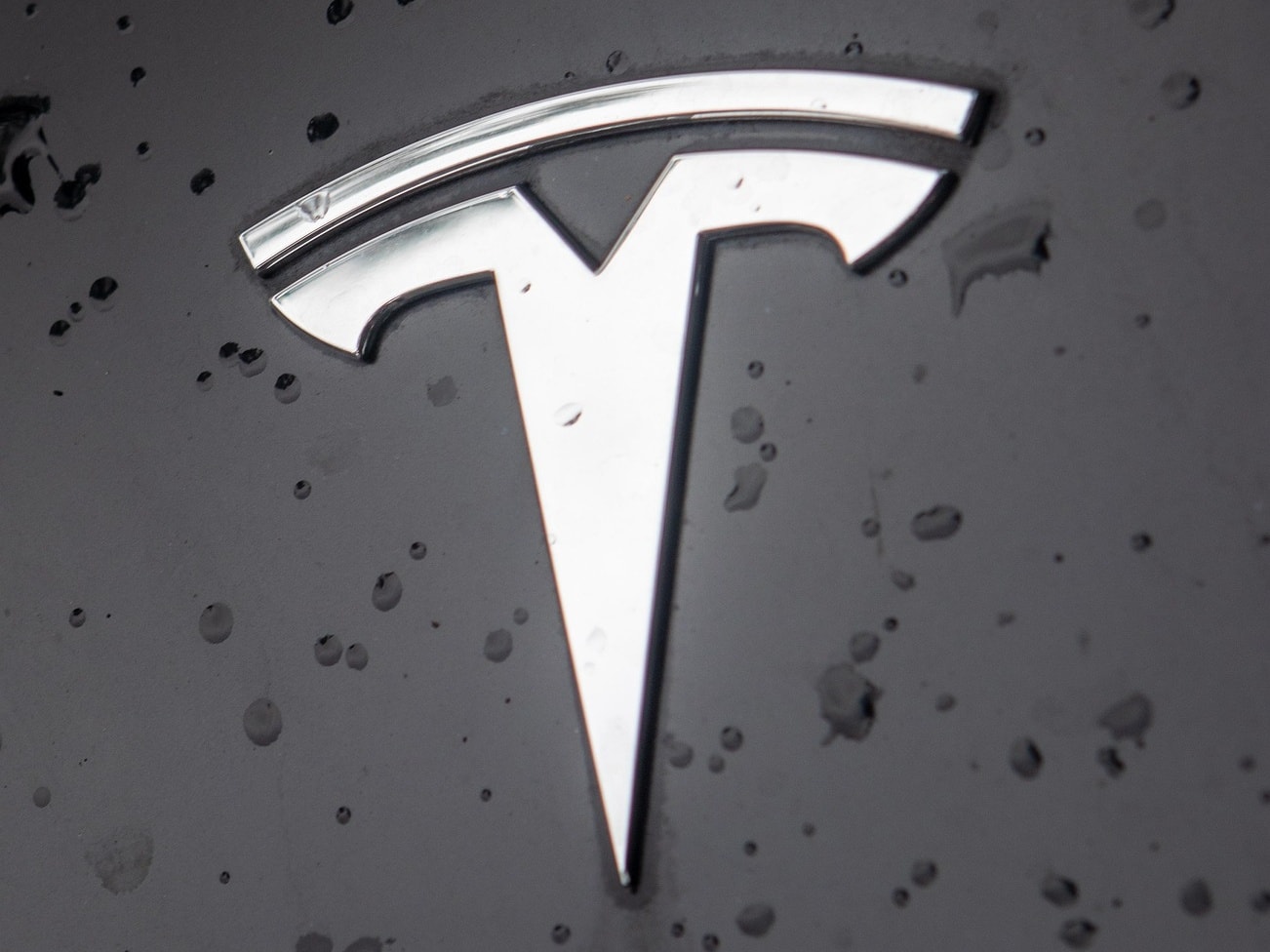 Tesla's Autopilot function faces continued scrutiny.