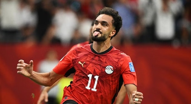 Mostafa Ziko ghi bàn gỡ hòa cho Ai Cập bằng một pha đánh đầu.