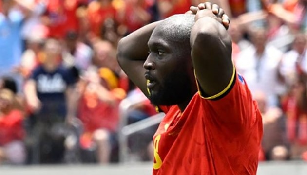 Romelu Lukaku gây thất vọng lớn khi hoàn toàn mất hút trên sân.