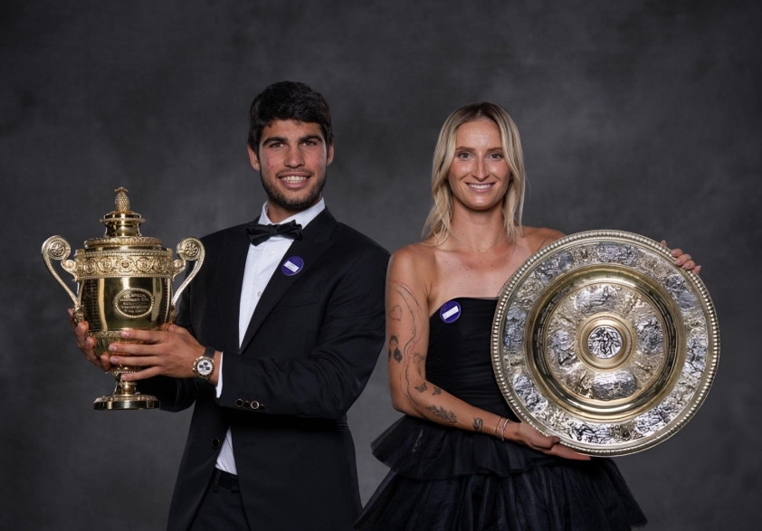 Marketa Vondrousova và Carlos Alcaraz tại Wimbledon