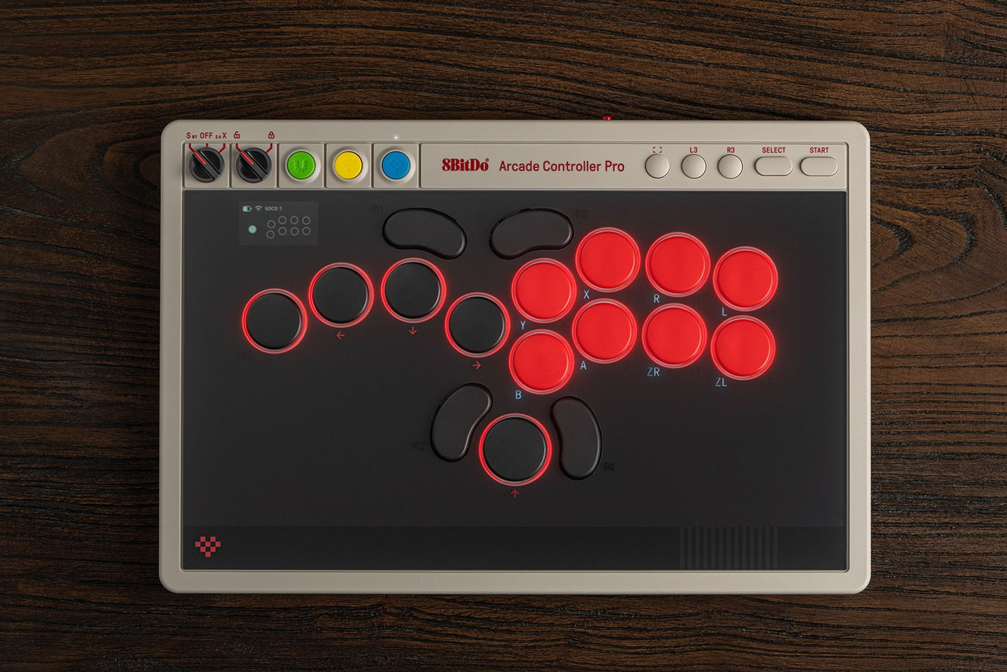 8BitDo Arcade Controller Pro mới tích hợp màn hình hiển thị và phần mềm Ultimate Software.