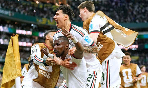 Mexico vô tình hất văng CH Séc khỏi World Cup 2026.