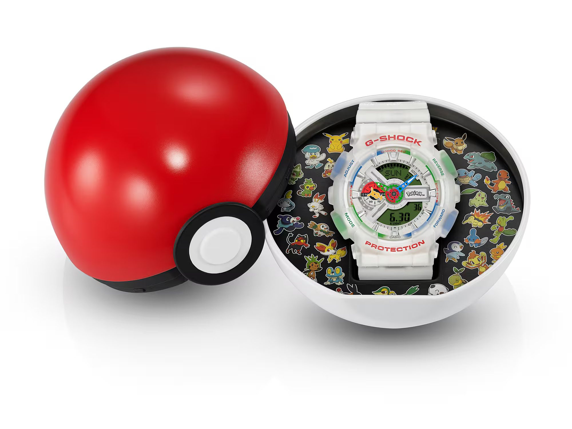 Casio G-Shock Pokémon 30th Anniversary GA-110 đặt trong hộp hình Poké Ball