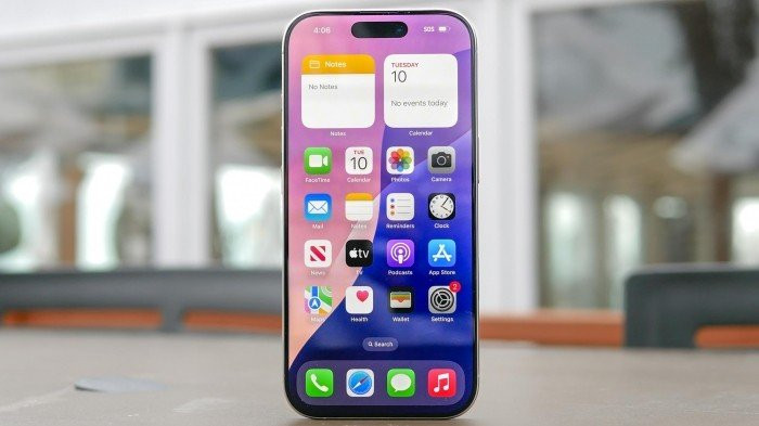 iPhone 16 Pro với khung viền Titan bền bỉ và sang trọng