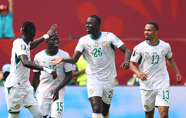 Các cầu thủ Senegal ăn mừng bàn thắng sớm trong trận đấu với Iraq tại World Cup 2026.