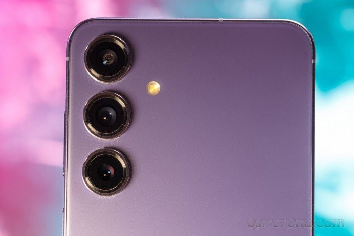Cụm camera và thông số kỹ thuật của Galaxy S24 Plus
