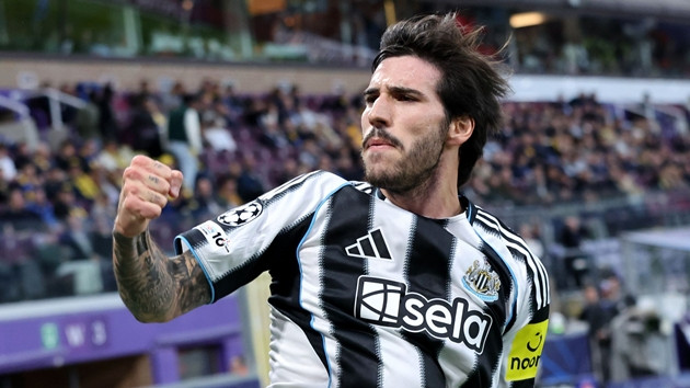 Sandro Tonali đang là mục tiêu tranh chấp hàng đầu giữa Manchester City và Tottenham.