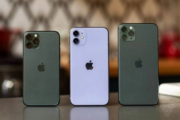 iPhone 11 Pro Max với hệ thống camera ba ống kính