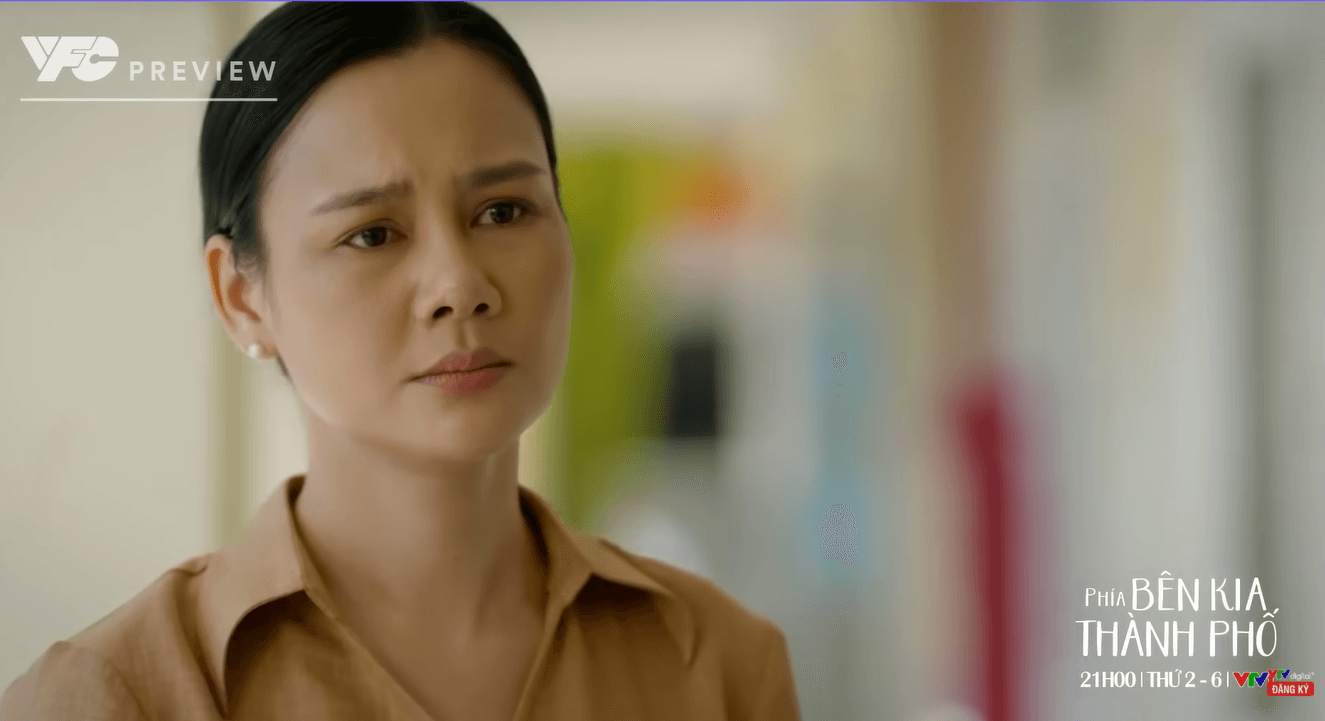 Cuộc gặp gỡ đầy căng thẳng giữa Cương và Tuyết Lan tại bãi sông.