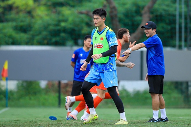 Thủ môn Trần Trung Kiên tập luyện cùng đội tuyển Việt Nam chuẩn bị cho ASEAN Cup 2026