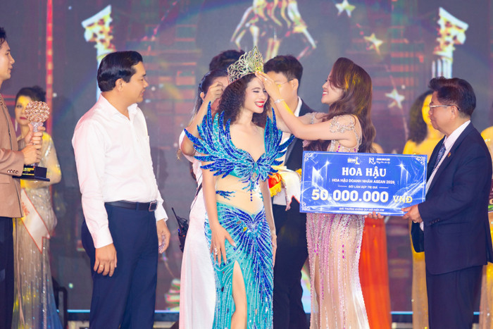 Đêm chung kết Miss Business ASEAN 2026 tại TP. Cần Thơ