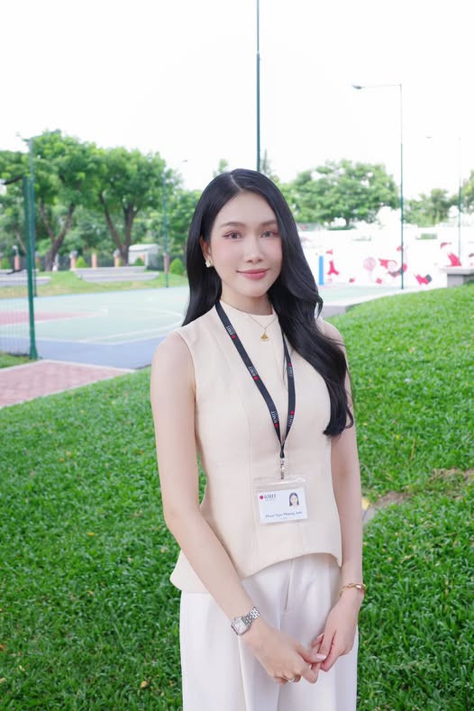 Á hậu Phương Anh nhắn nhủ kỳ thi chỉ là trạm dừng chân trên hành trình dài.