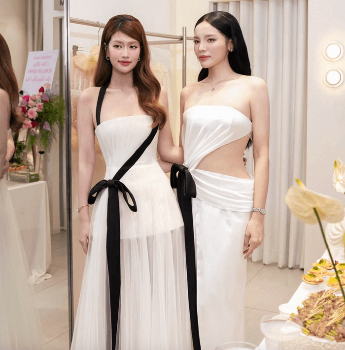 Kỳ Duyên và Thiên Ân luôn ăn diện đồng điệu mỗi khi xuất hiện cùng nhau. Ảnh: FBNV