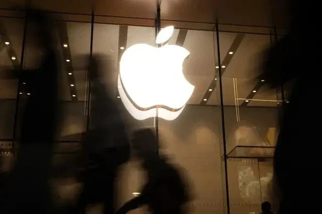 Apple tìm kiếm nhà cung cấp chip nhớ mới từ Trung Quốc